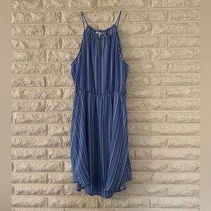 Size L, spaghetti strapped mid-length dress